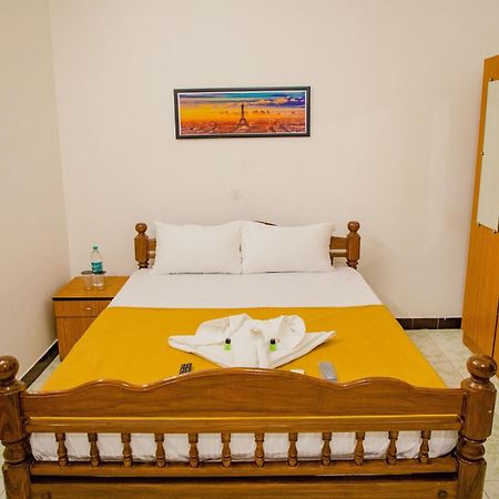 Hotel Maison Blanche Near Rock Beach à Pondichéry Extérieur photo