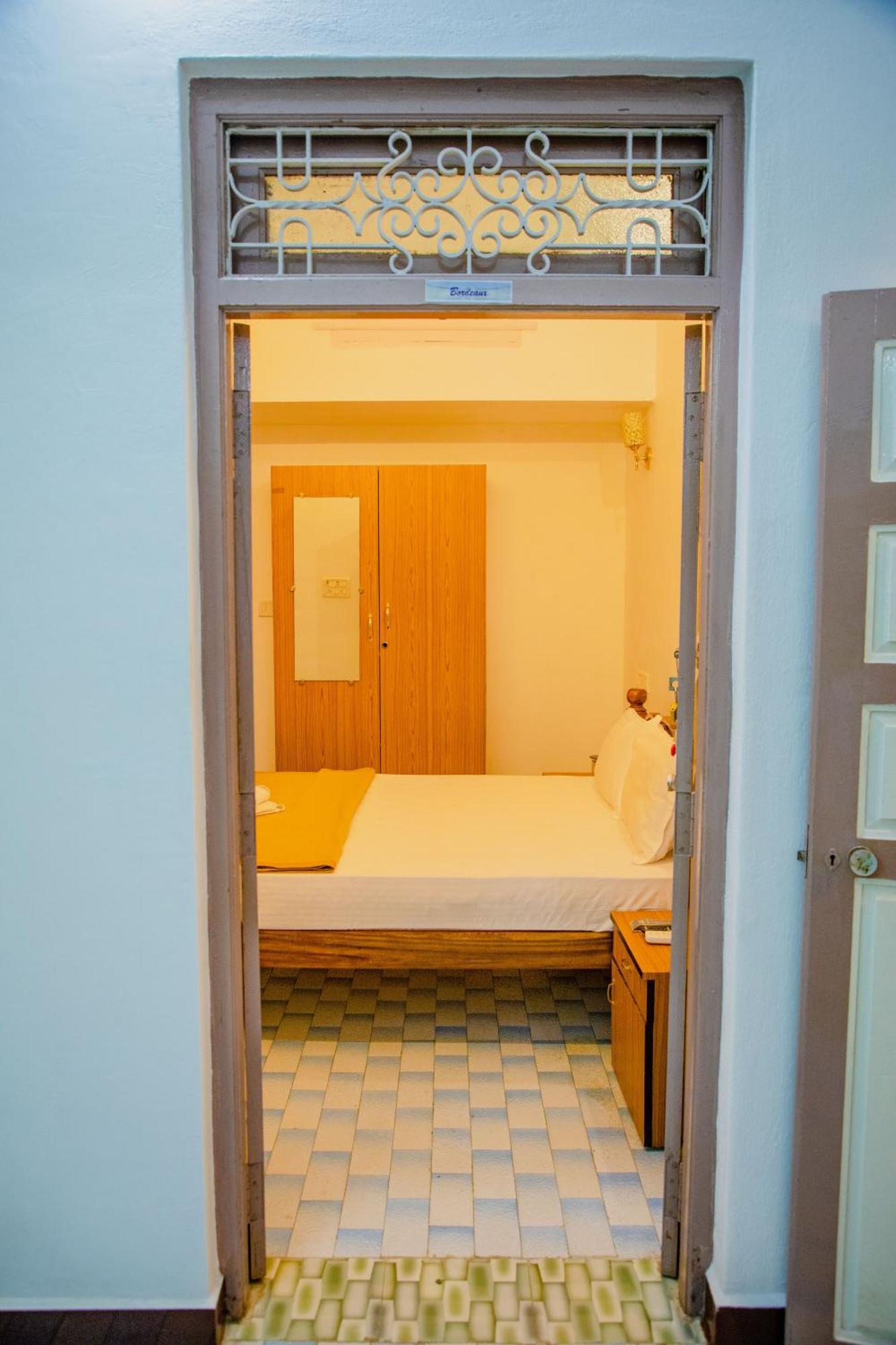 Hotel Maison Blanche Near Rock Beach à Pondichéry Extérieur photo