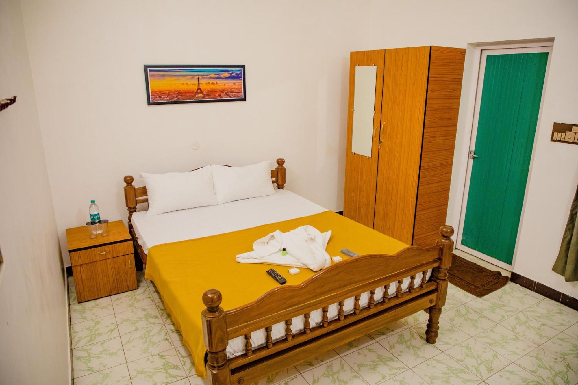 Hotel Maison Blanche Near Rock Beach à Pondichéry Extérieur photo