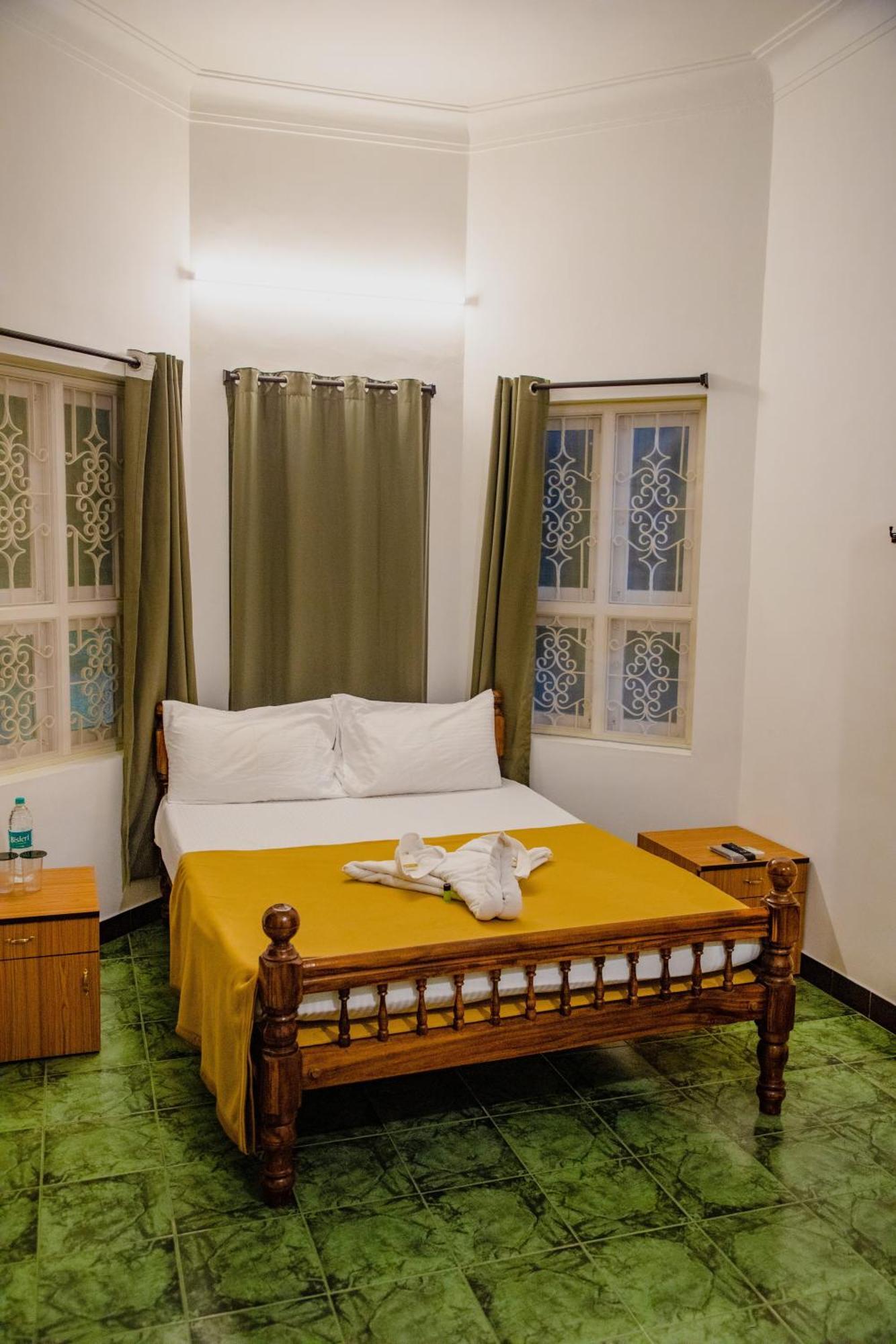 Hotel Maison Blanche Near Rock Beach à Pondichéry Extérieur photo